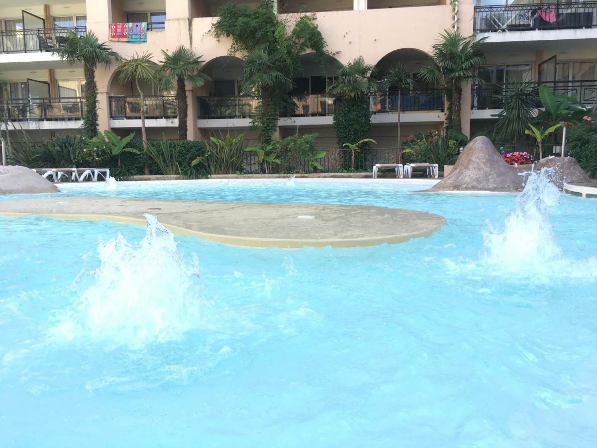 Cannes Pool & Beach Luaran gambar